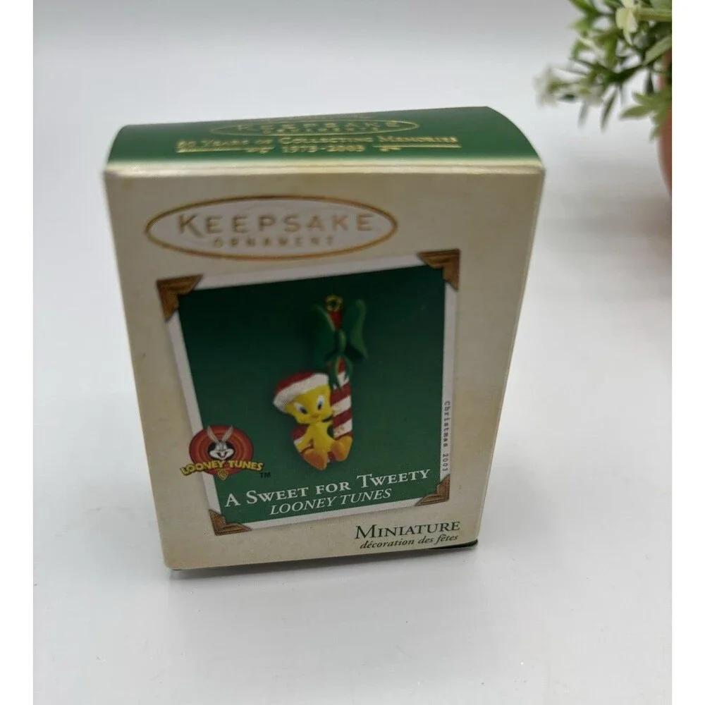 Hallmark Keepsake Ornament miniature 2003 A Sweet for Tweety Looney Tunes NOB
